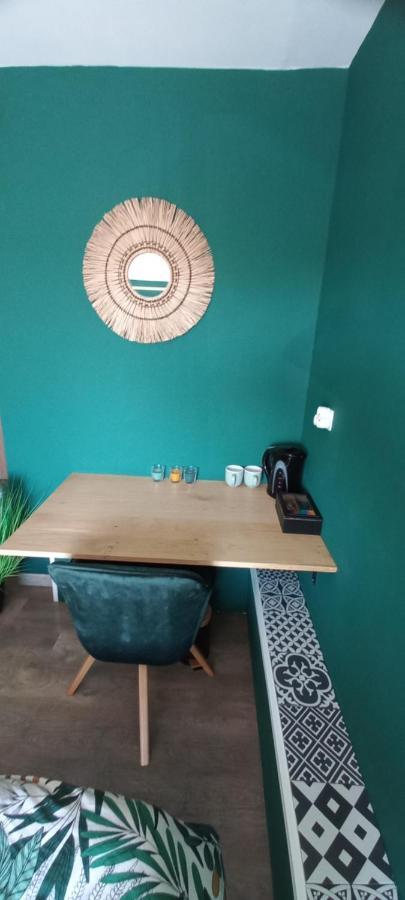 Independante Piscine En Saison Petit Dejeuner Inclus Homestay